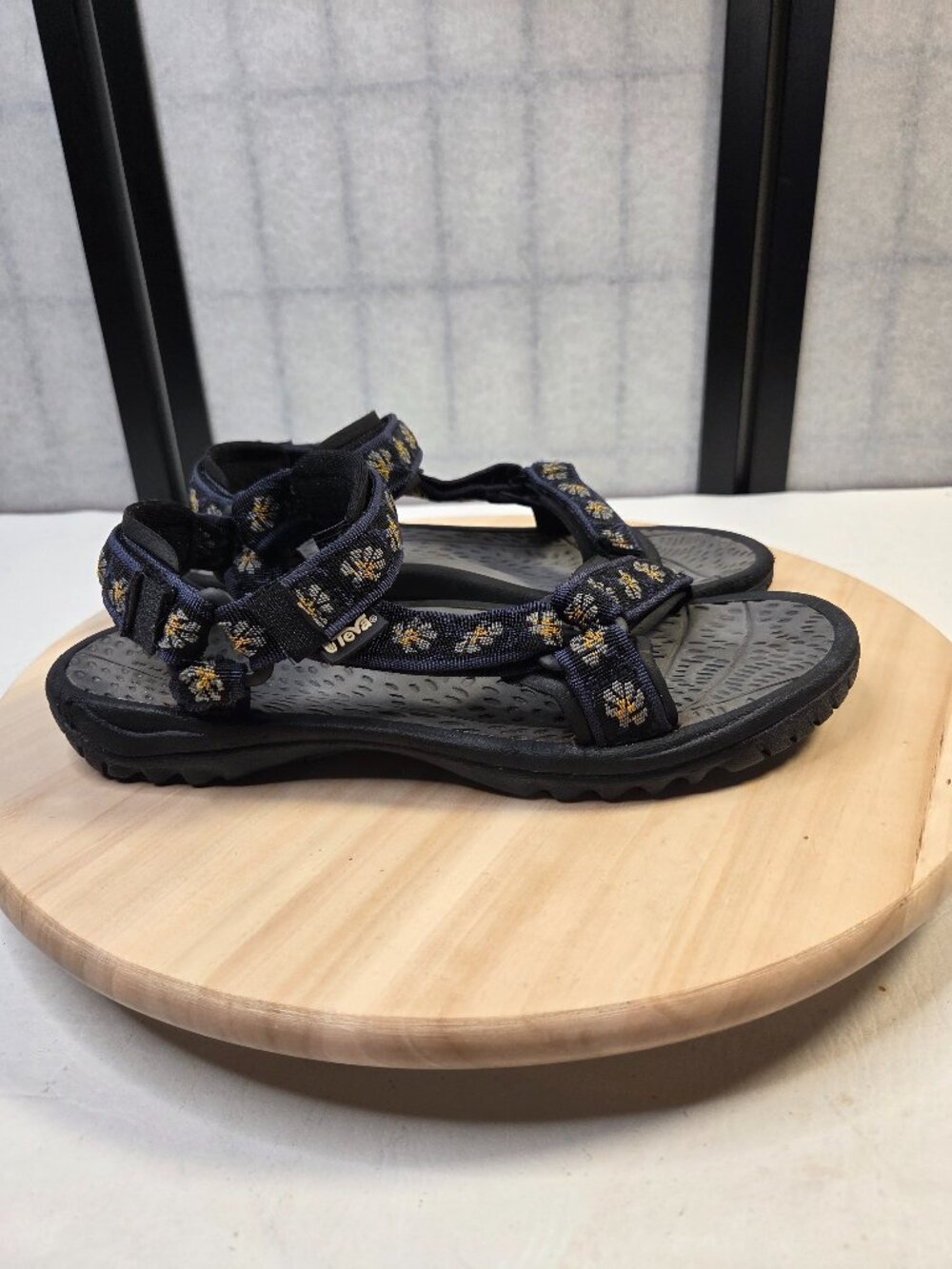Teva Pretty Rugged Black Floral Nylon Sandals Women US 9